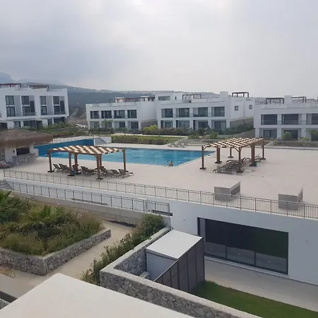 Stunning New Studio Apartment, Eco Wellness Resort, Heated Pool, Spa, Hot Tub
